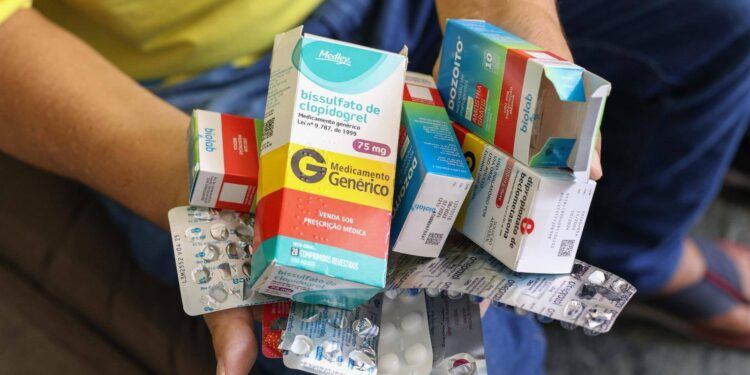 Gasto com ações judiciais contra o SUS chega a R$ 2,4 bilhões em Minas Gerais