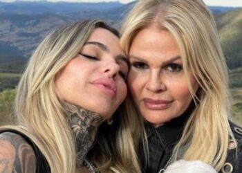 Monique Evans abre o jogo sobre sexo aos 67 anos