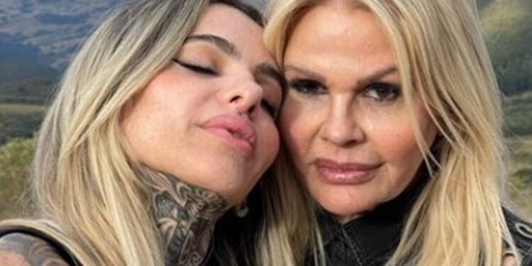 Monique Evans abre o jogo sobre sexo aos 67 anos