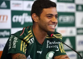 Ex-jogador do Palmeiras, Cleiton Xavier é preso por não pagar pensão alimentícia