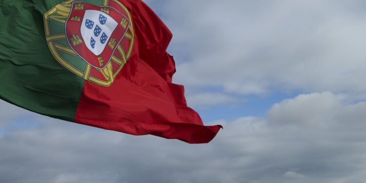 Imigrantes deram lucro de 1.600 milhões de Euros  para a Segurança Social em Portugal