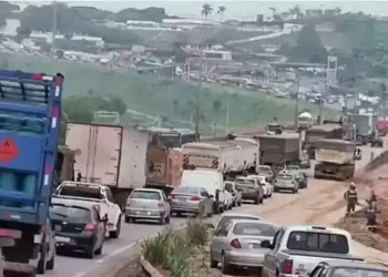 Chuva: interdições em estradas de MG amplia risco de acidentes, diz especialista