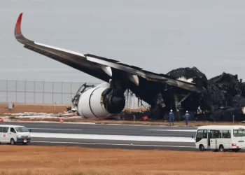 Acidente no Japão: avião da Guarda Costeira não tinha permissão para decolar