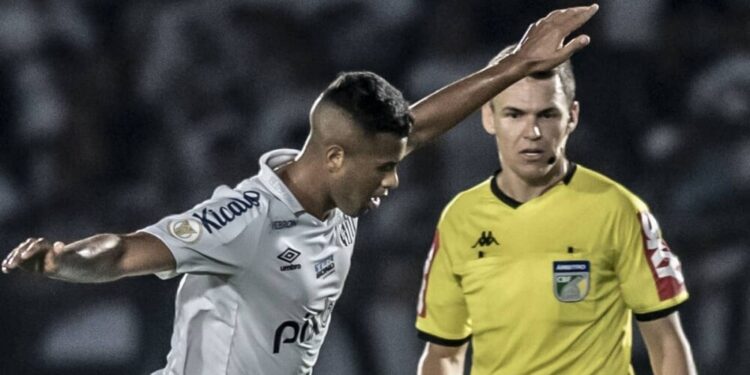 Atlético x Ipatinga: FMF define árbitro para duelo do Mineiro na Arena MRV