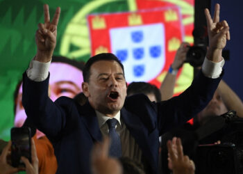 Eleições em Portugal têm vitória apertada da centro-direita e mostram força do Chega