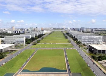 Governo Lula promete rota ligando Atlântico e Pacífico até 2026 em plano de integração regional