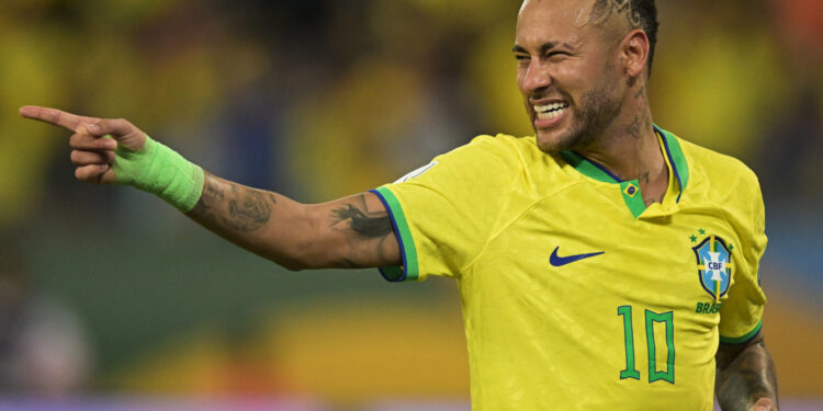 Dorival explica situação de Neymar na seleção brasileira