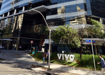 Vivo oferece 10 mil bolsas de aprendizagem para desenvolvimento de software e conhecimentos de IA