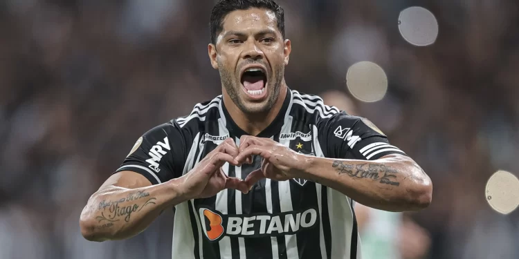 Zagueiro da Seleção coloca atacante do Atlético entre os mais difíceis de marcar no Brasil