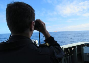 De olho; Marinha Portuguesa acompanhou navio de investigação científica da Federação Russa