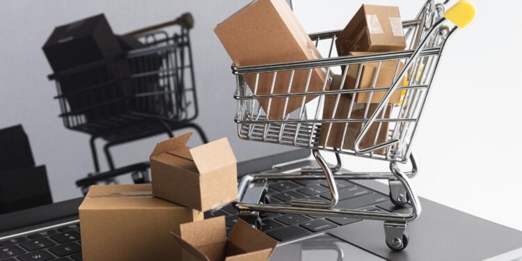 Semana do Consumidor: Arrependeu-se de uma compra pela internet ou por telefone? Saiba seus direitos como consumidor