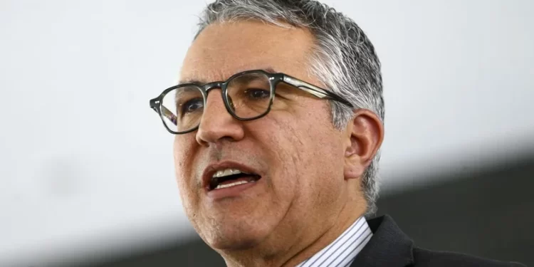 Padilha diz que Zema está descontrolado: ‘O café do governador está esfriando’