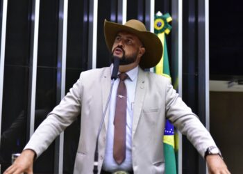 STF decide não julgar ação de violência doméstica contra deputado Zé Trovão