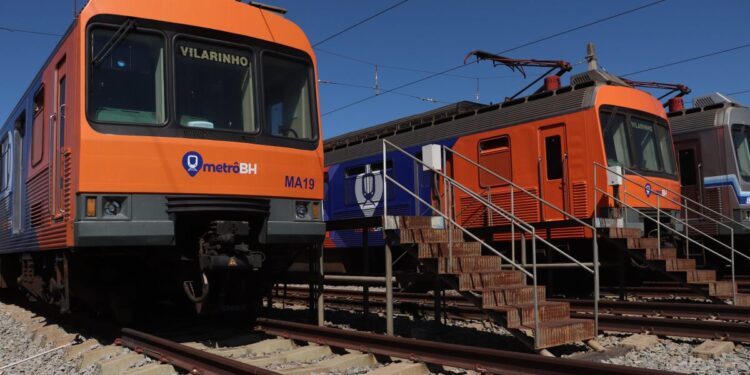 Metrô de BH opera com intervalos maiores e em apenas um trilho neste fim de semana