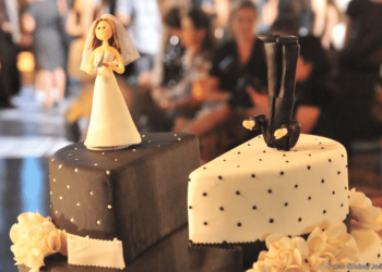 Quebrando “tabu” e festejando ‘o divórcio’; mulheres ao celebram o fim do casamento