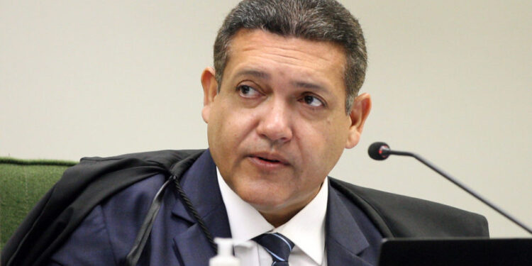 Concurso da PMMG suspenso: advogada cita decisão histórica e aponta direitos dos candidatos