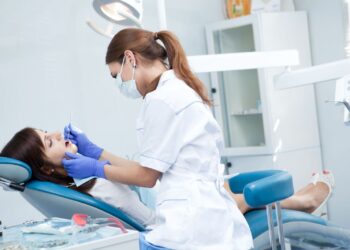 Implantes dentários; Saiba quais os principais cuidados que você deve tomar após a cirurgia