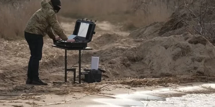 Drones ucranianos atacam território russo em último dia de eleição