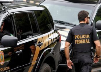 Polícia Federal  realiza escolta de brasileiro de Itambacuri que foi  extraditado de Portugal