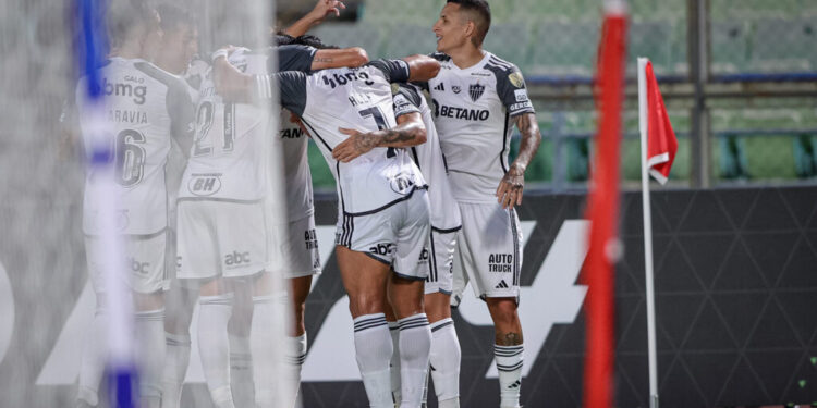 Atlético-mg goleia o Caracas na estreia da Libertadores