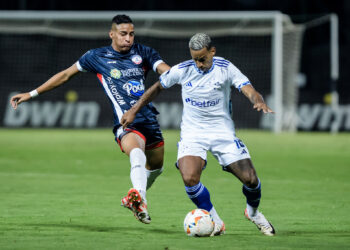 Cruzeiro vence primeira na Sul-Americana e volta a sonhar na competição