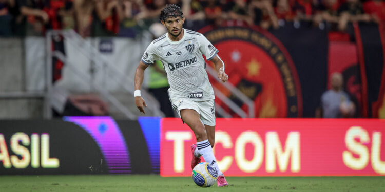 Atlético perde, mas avança na Copa do Brasil