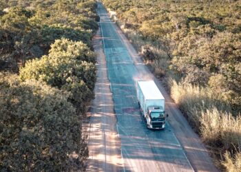 Minas inicia  recuperação da rodovia MGC-496, entre Corinto e Pirapora