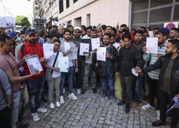 Governo vai propor reuniões aos partidos para tratar  sobre regularização de imigrantes