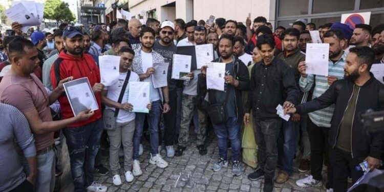 Governo vai propor reuniões aos partidos para tratar  sobre regularização de imigrantes