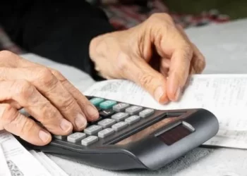 Há mais de 400 mil idosos em risco de pobreza em Portugal