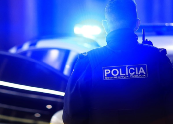 Patrão tenta violar funcionária em estabelecimento