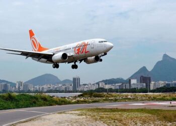 Imigrantes brasileiros são os que mais pedem ajuda para voltar pra casa