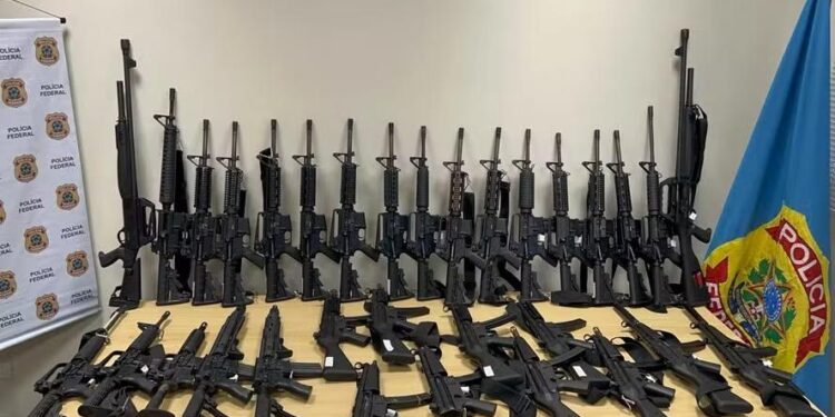 Brasil: Órgãos federais apreendem 902 armas de fogo no Amazonas em 16 meses