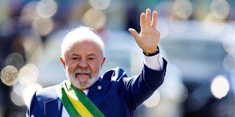 No Brasil, Lula diz que será candidato a reeleição aos 80 anos para impedir o regresso dos “trogloditas” ao poder