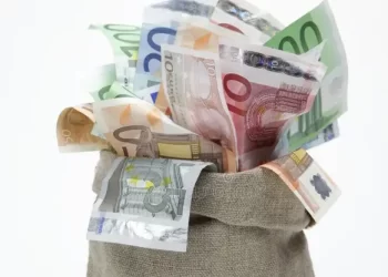 Bancário português foge para o Brasil depois de desviar  mais de 570 mil euros das contas de clientes