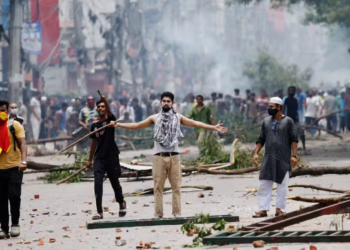 Bangladesh decreta toque de recolher e mobiliza militares por protestos que já deixaram 105 mortos