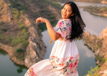 O preço que se paga pelo melhor conteúdo para internet. Influenciadora de 27 anos morre ao cair de um penhasco com mais de 100 metros de altura  na Índia