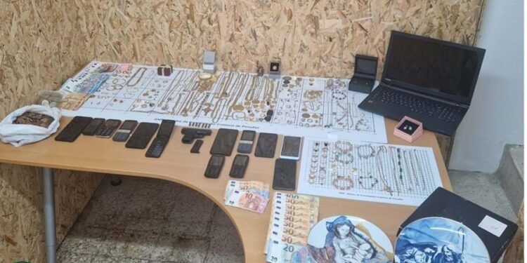 Caiu no conto do vigário “falsos feitiços de amor” bruxaria levam mais de um milhão de euros de “bobos”