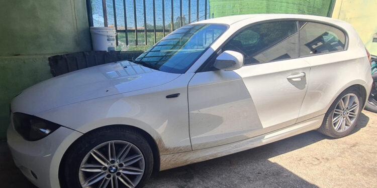 Homem de 30 anos acusado de receptação e falsificação de veículo