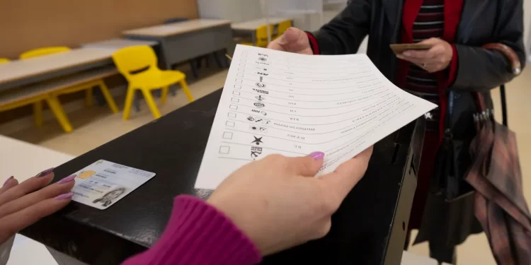 Brasileiros já podem se recensear para eleições municipais de Portugal, saiba como