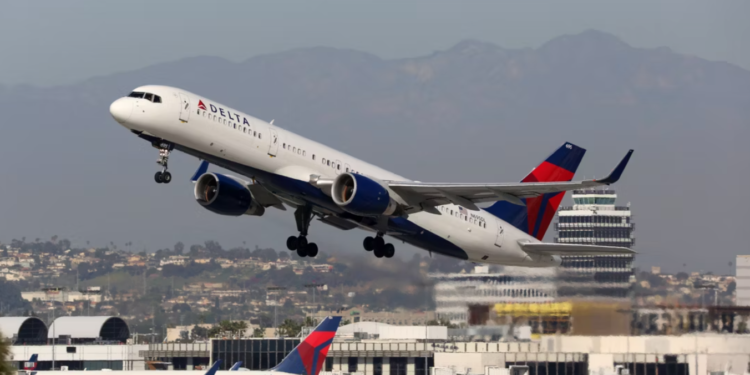 Última Hora: Pneu de Boeing 757 explode em aeroporto dos EUA, e dois funcionários morrem