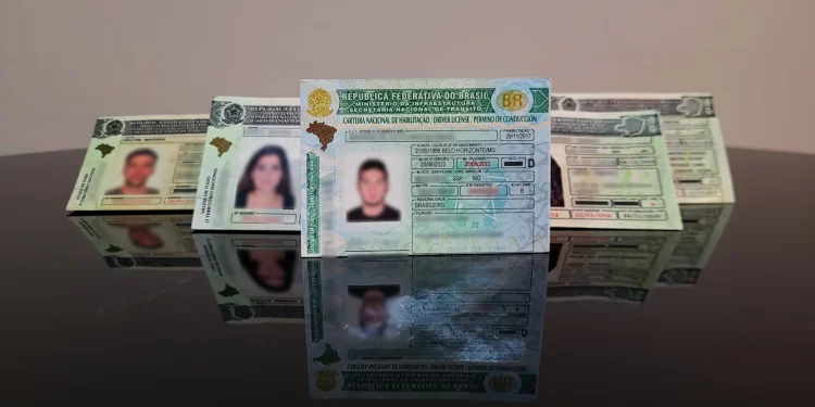 Condutores de Minas Gerais podem apresentar defesa de suspensão da CNH pela internet