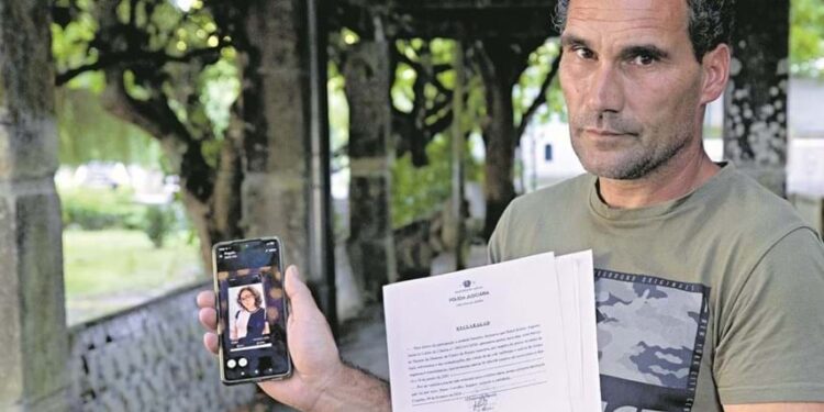 Homem recebe foto de seios e entrega 80 mil euros a chantagista