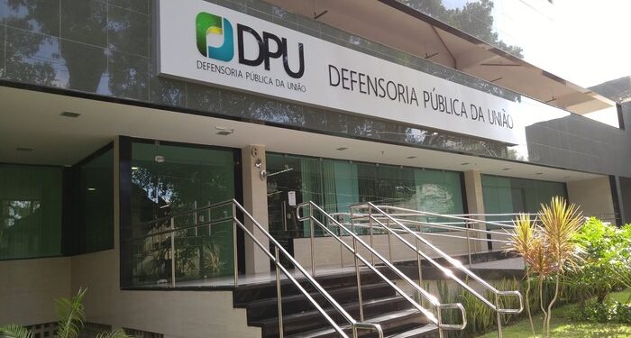 DPU abre canal para denunciar casos de violência política contra mulheres nas eleições 2024. Veja como fazer denúncia