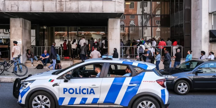 Advogados no mutirão da AIMA “não” são vistos com bons olhos, segundo Sindicato dos Técnicos de Migração (STM)