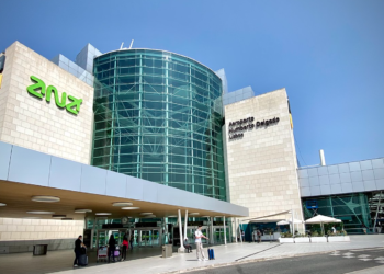 Casal de passageiros de voo vindo do Brasil são detidos no Aeroporto de Lisboa por tráfico drogas