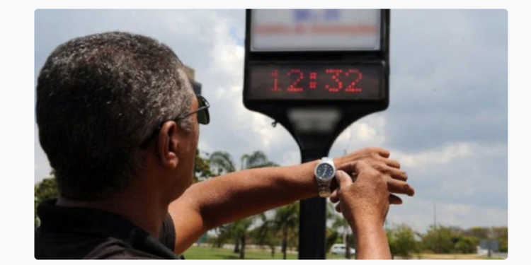 Volta do horário de verão tem apoio da maioria dos brasileiros, aponta pesquisa da Abrasel