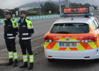 Idoso de 65 anos detido por tentar subornar policial da GNR durante fiscalização rodoviária