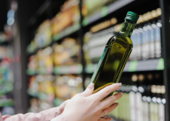 Anvisa proíbe venda de marcas de azeite “Serrano e Cordilheira” sem registro no Brasil