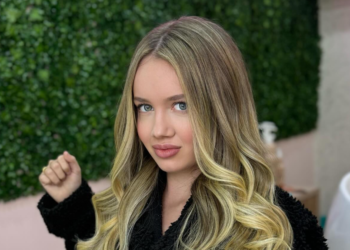 Jovem de 19 anos anuncia sua virgindade na internet em rifa que custa 0,47 centavos